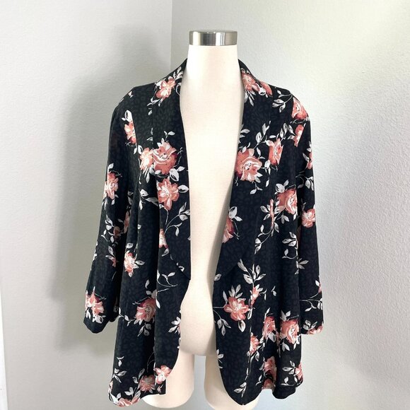 Torrid Womens Plus 3X Black Floral Knit Crepe Drape Blazer Open Jacket - Picture 2 of 12